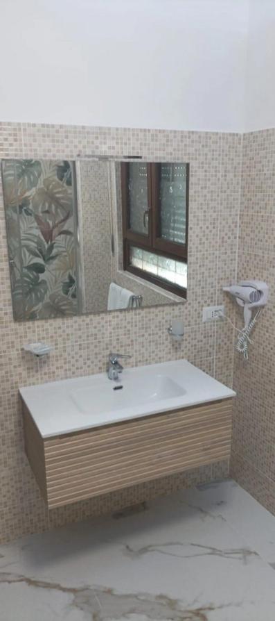 Dual Suites - 4 Posti Letto - Fiumicino Aeroporto E Fiera - Self Check-In エクステリア 写真