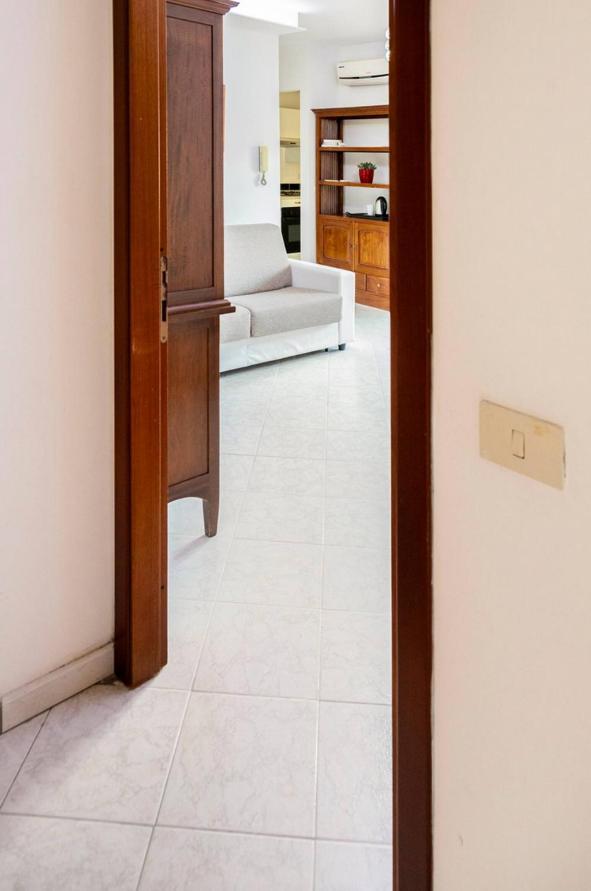 Dual Suites - 4 Posti Letto - Fiumicino Aeroporto E Fiera - Self Check-In エクステリア 写真